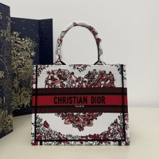 Christian Dior Shopping Bags